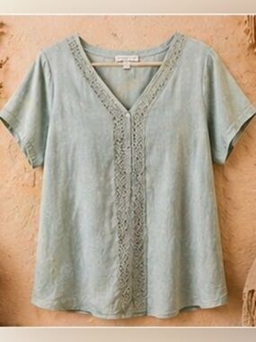 Kona Sol Size Large Women’s V-Neck‎ Top
